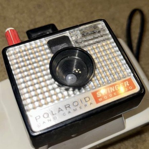 Polaroid Swinger Land Camera Model 20 w/ Original Strap - Picture 2 of 10